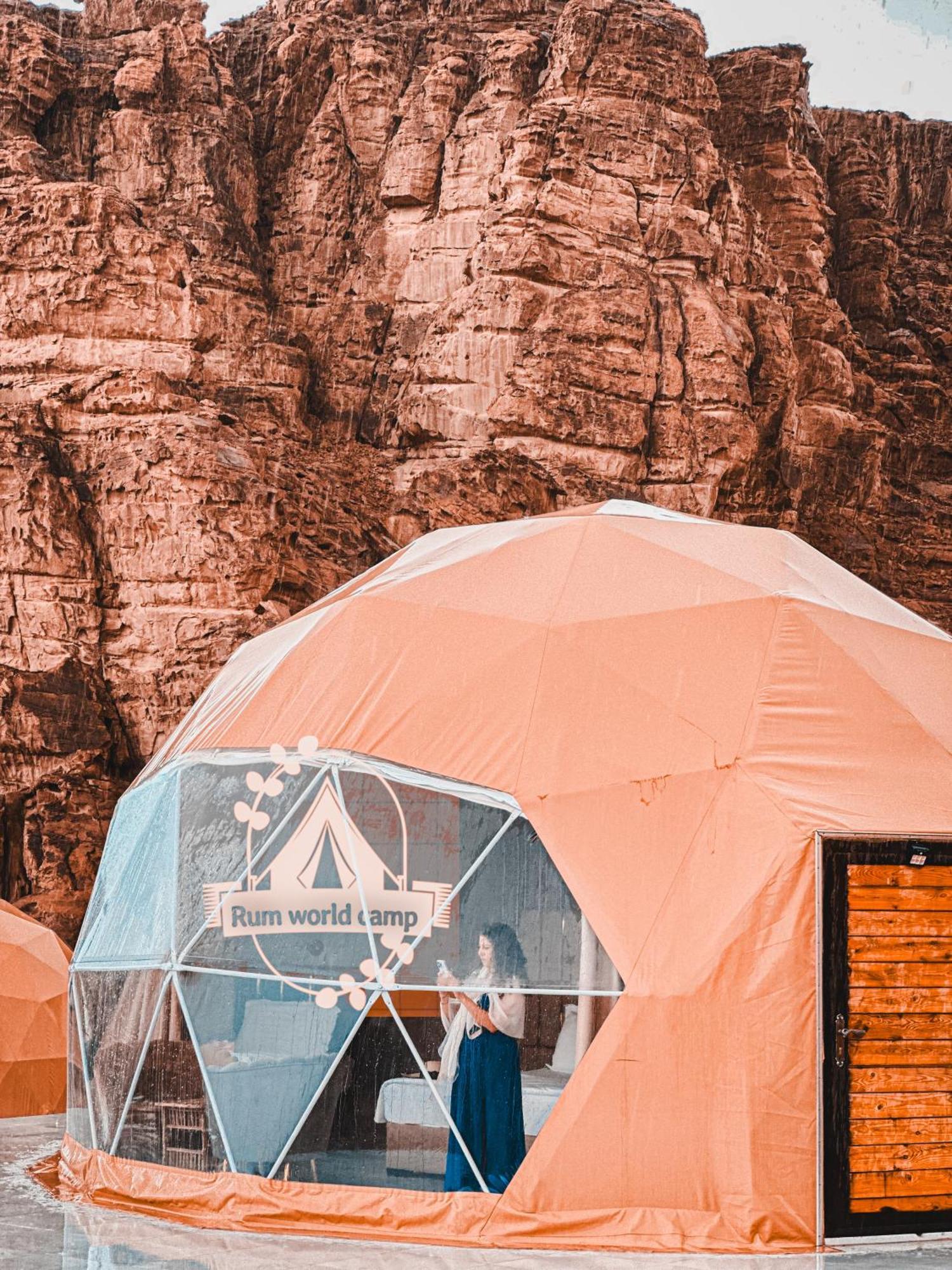 Rum World Bubble Luxury Camp Wadi Rum Exteriör bild