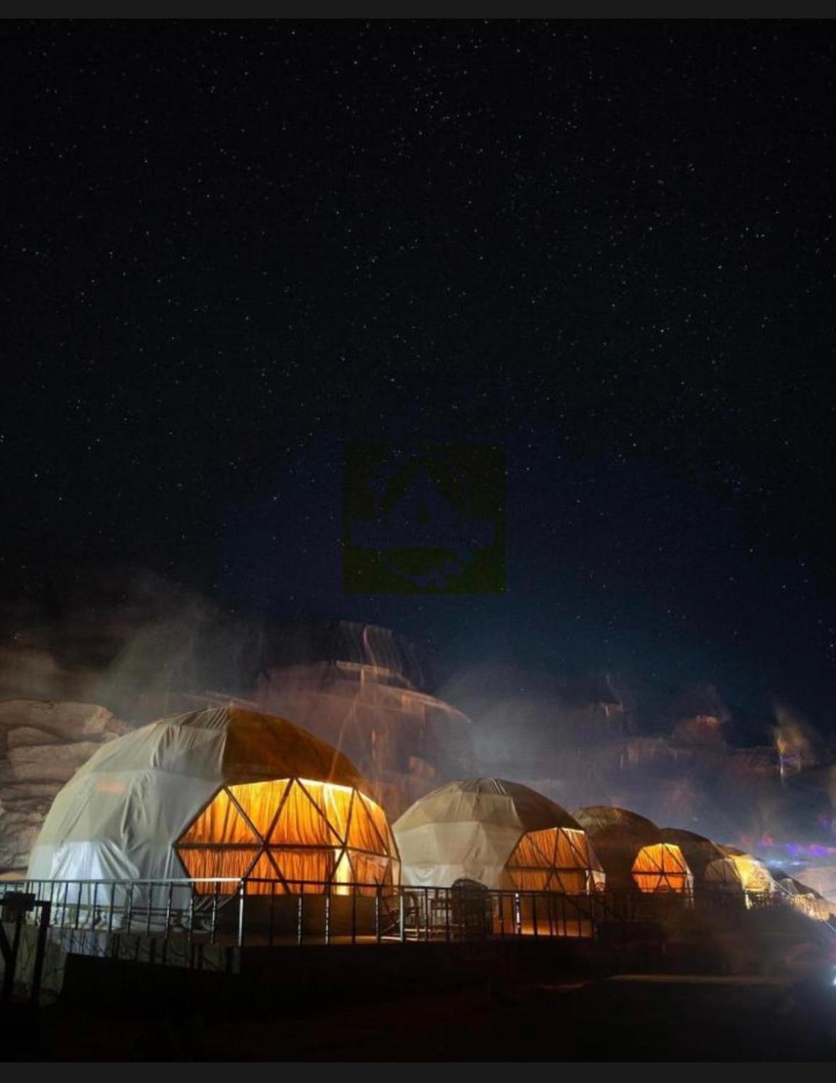 Rum World Bubble Luxury Camp Wadi Rum Exteriör bild